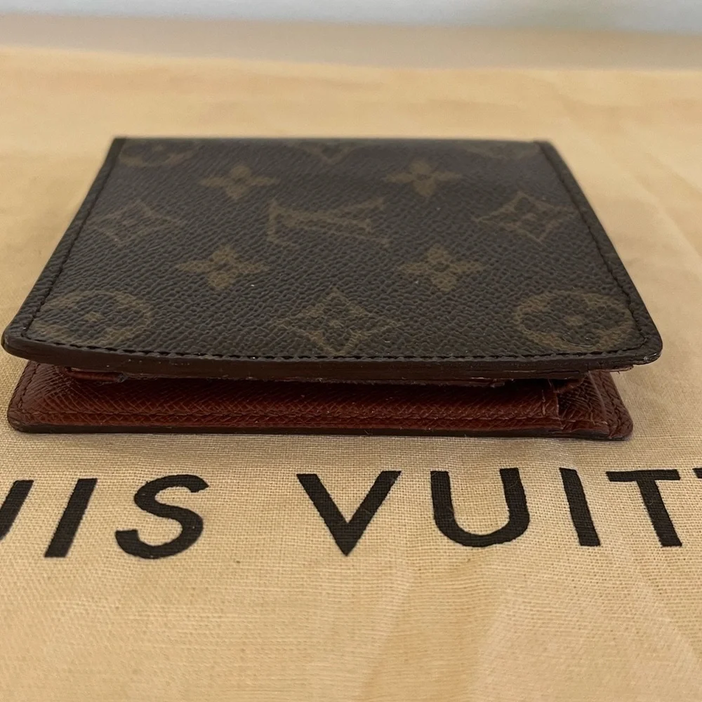 Louis Vuitton Men Marco Bifold Wallet EUC